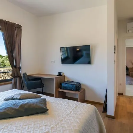 Polei Comfortable Hotel 4*